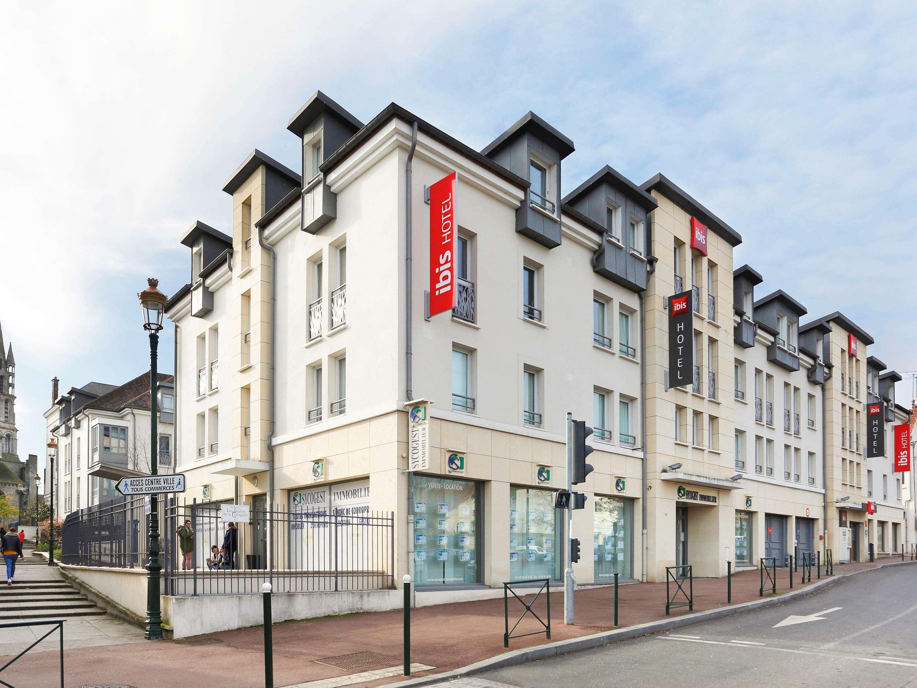 Ibis Etampes Hotel Exterior photo