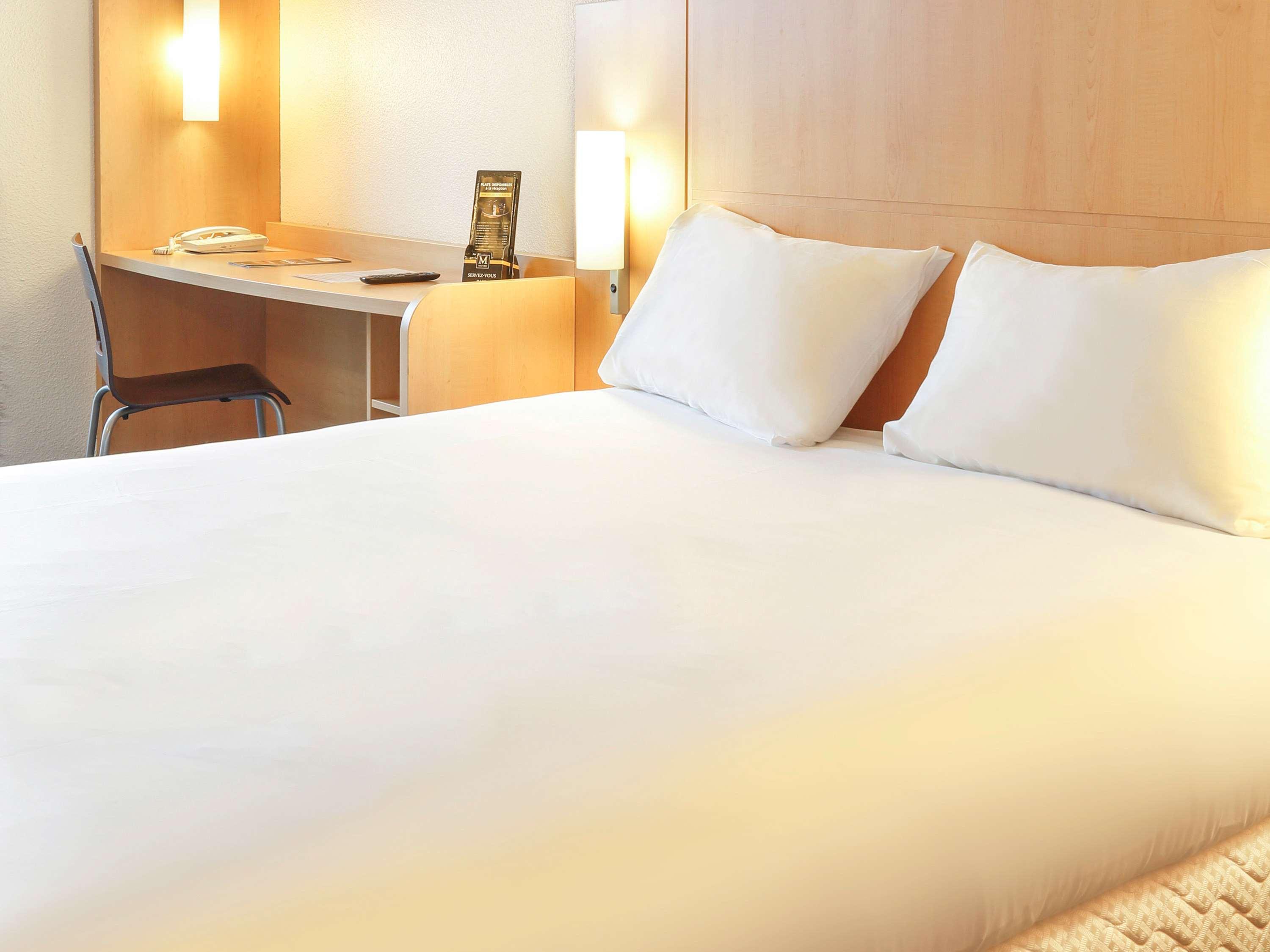 Ibis Etampes Hotel Exterior photo